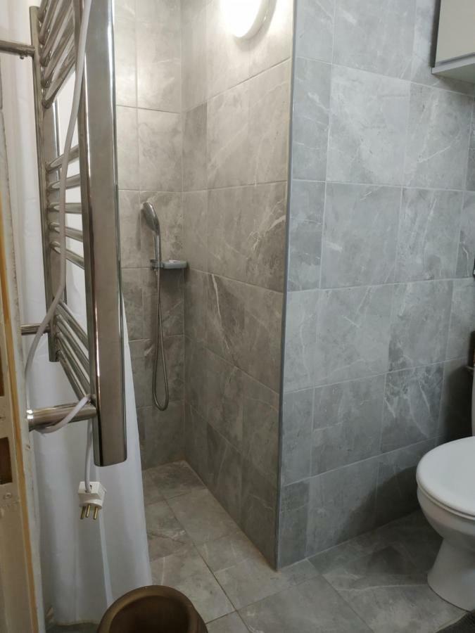 Studio Apt Great Location Heart Of Downtown District Apartment Хайфа Екстериор снимка