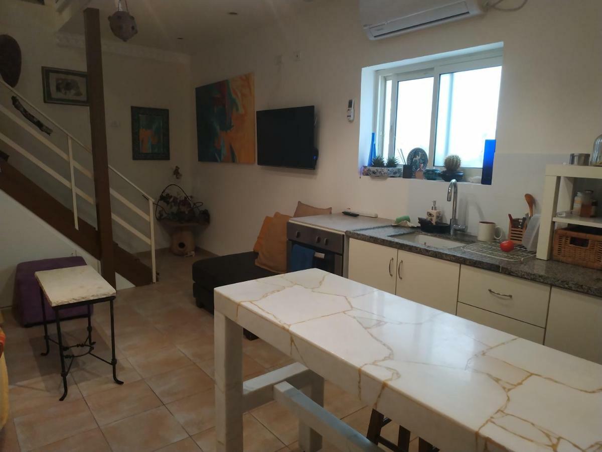 Studio Apt Great Location Heart Of Downtown District Apartment Хайфа Екстериор снимка
